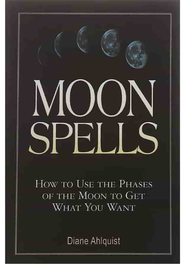 کتاب Moon Spells کتاب Moon Spells