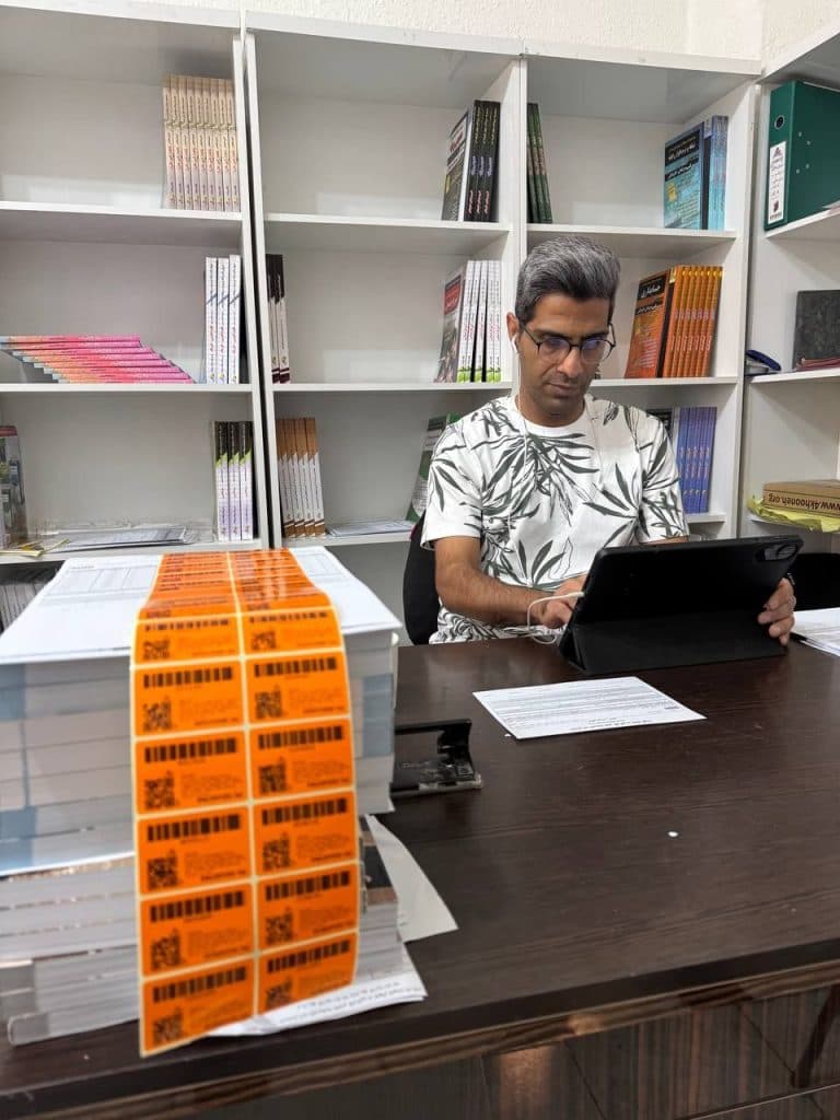 ناصر نیک‌تبار، مسئول لجستیک