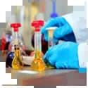 هنر آموز صنایع شیمیایی